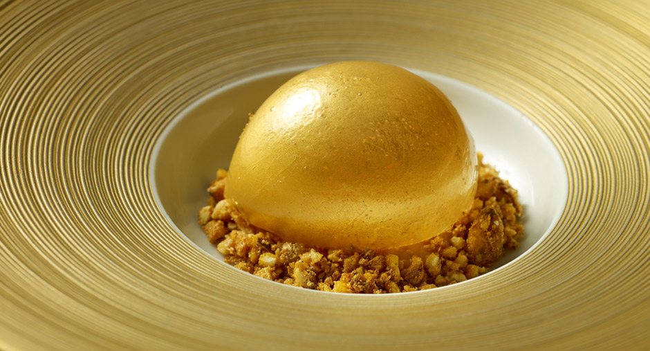 roca-moo-huevo-de-oro-golden-egg-hotel-omm | Roca Moo | Gastrohotel in Barcelona